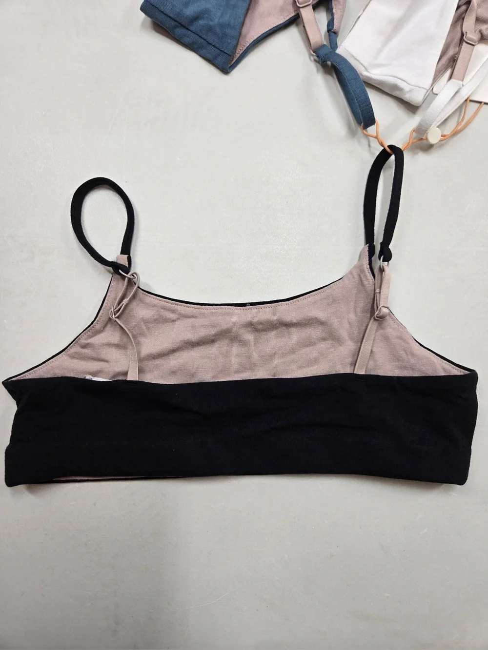 NWT QUINCE 3 Pack Organic Adjustable Bras Size 8 Girls Multi 0455